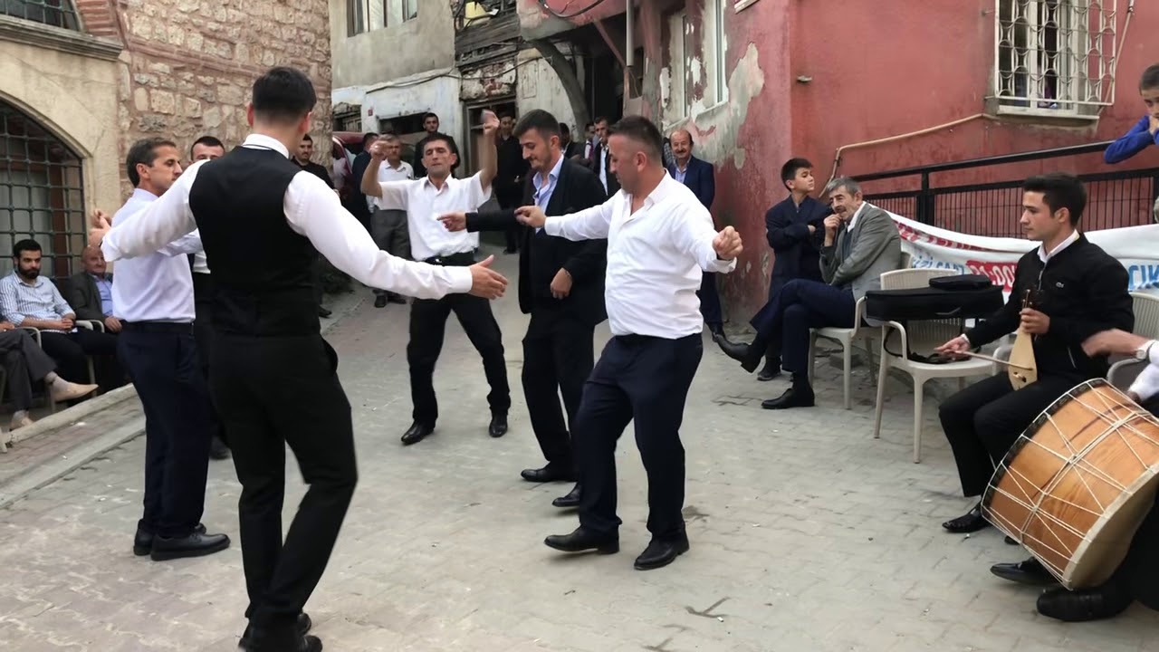 Coşkulu Davul Zurna Performansı İçin Hemen Rezervasyon Yaptırın